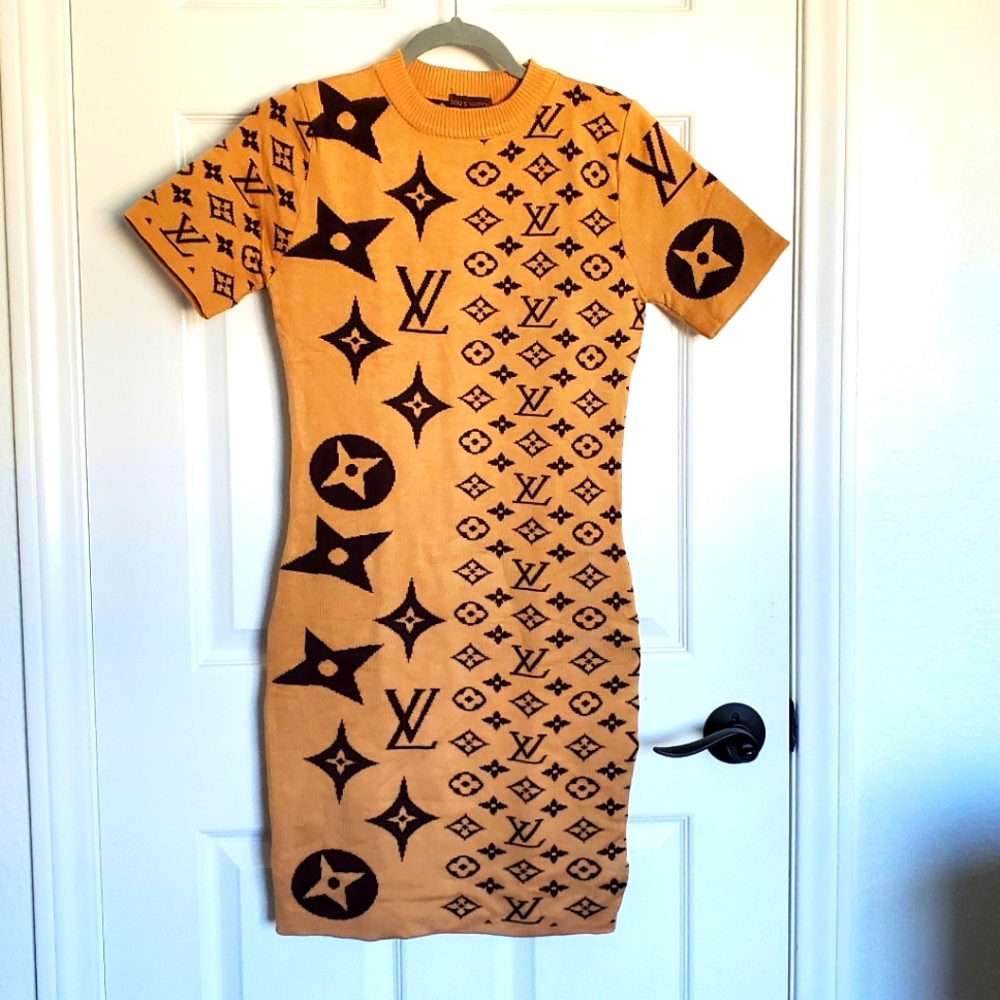 NWT Tan Short Sleeve Bodycon Mini Dress